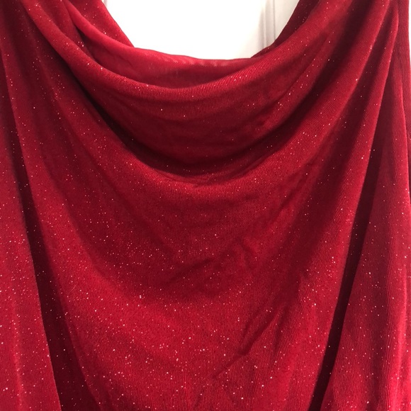 GUESS red shimmer top XS - Picture 2 of 2